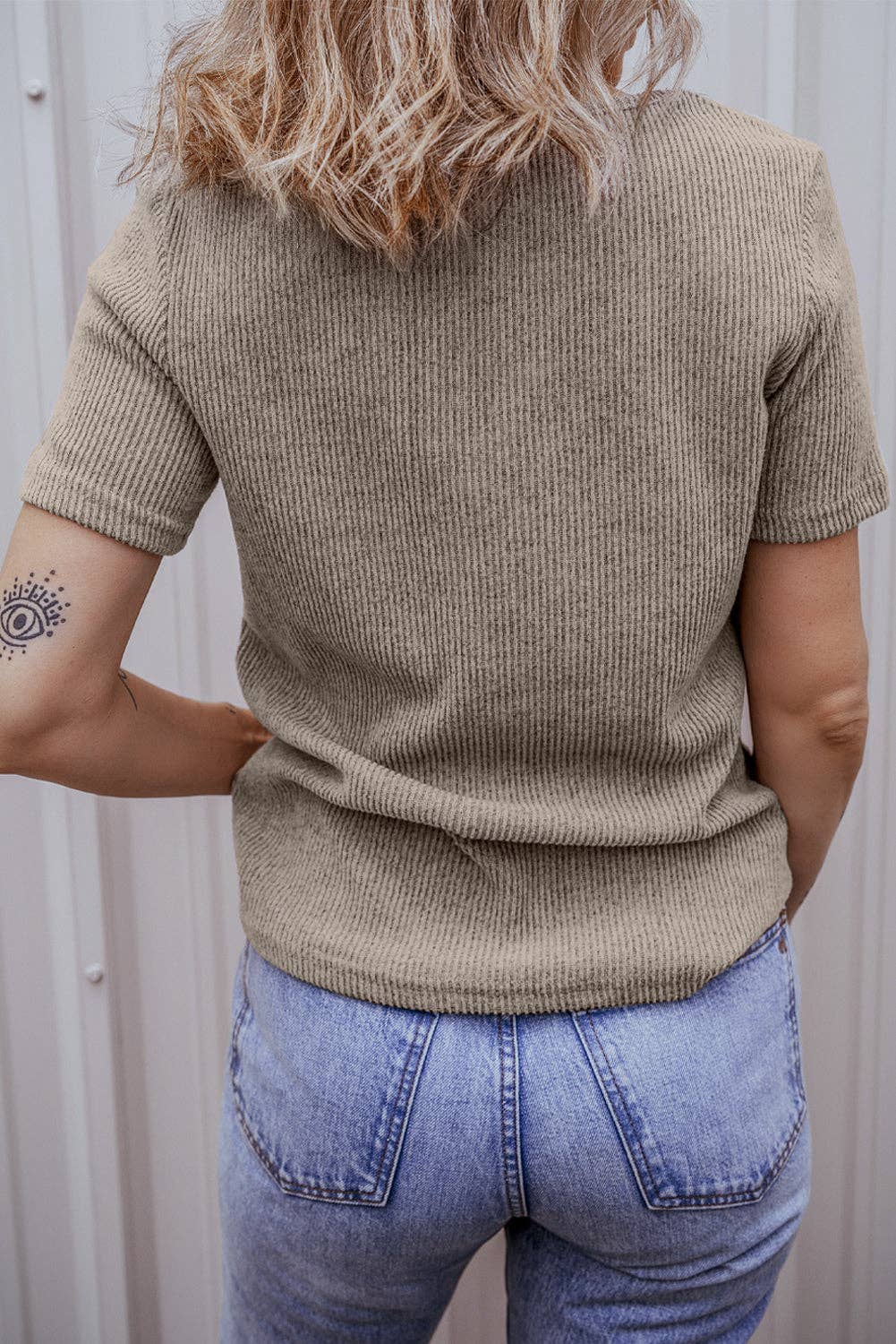 Ribbed Buttoned Strappy V Neck Tee
