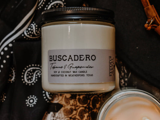 BUSCADERO - Tobacco & Gunpowder Candle